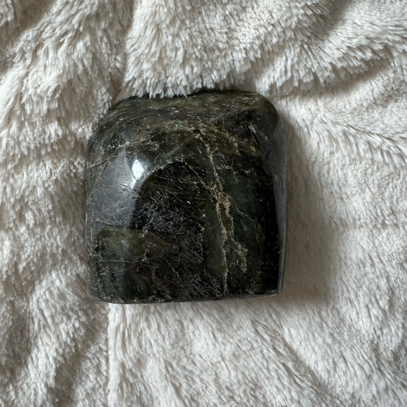 Fancy Rock Crystal Labradorite - Picture 3 of 5